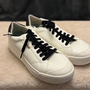 Dr. Scholl’s Time Off Sneakers, size 8.5, White and Black